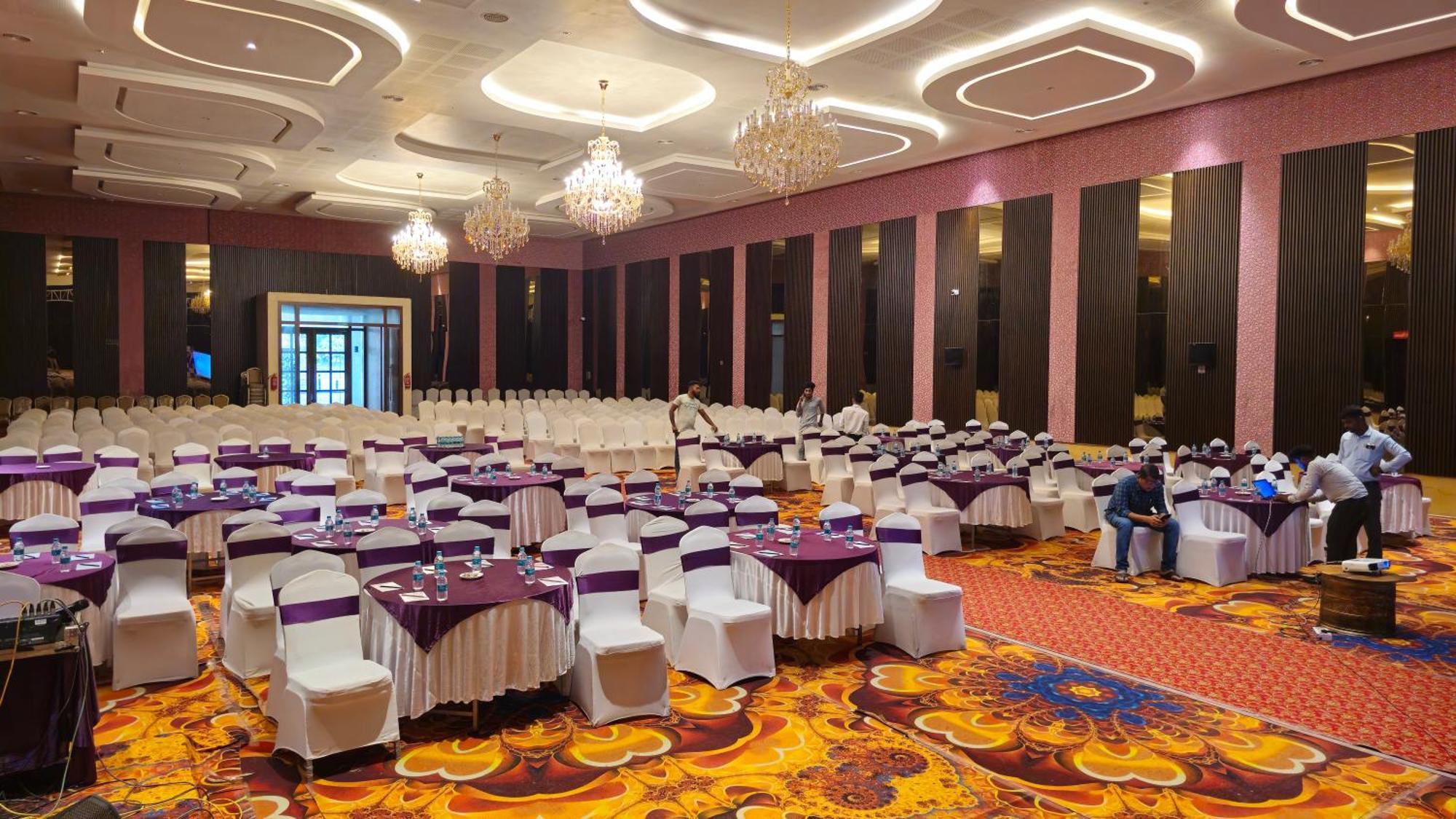 קונדפור Uva Meridian Bay Resort & Spa מראה חיצוני תמונה