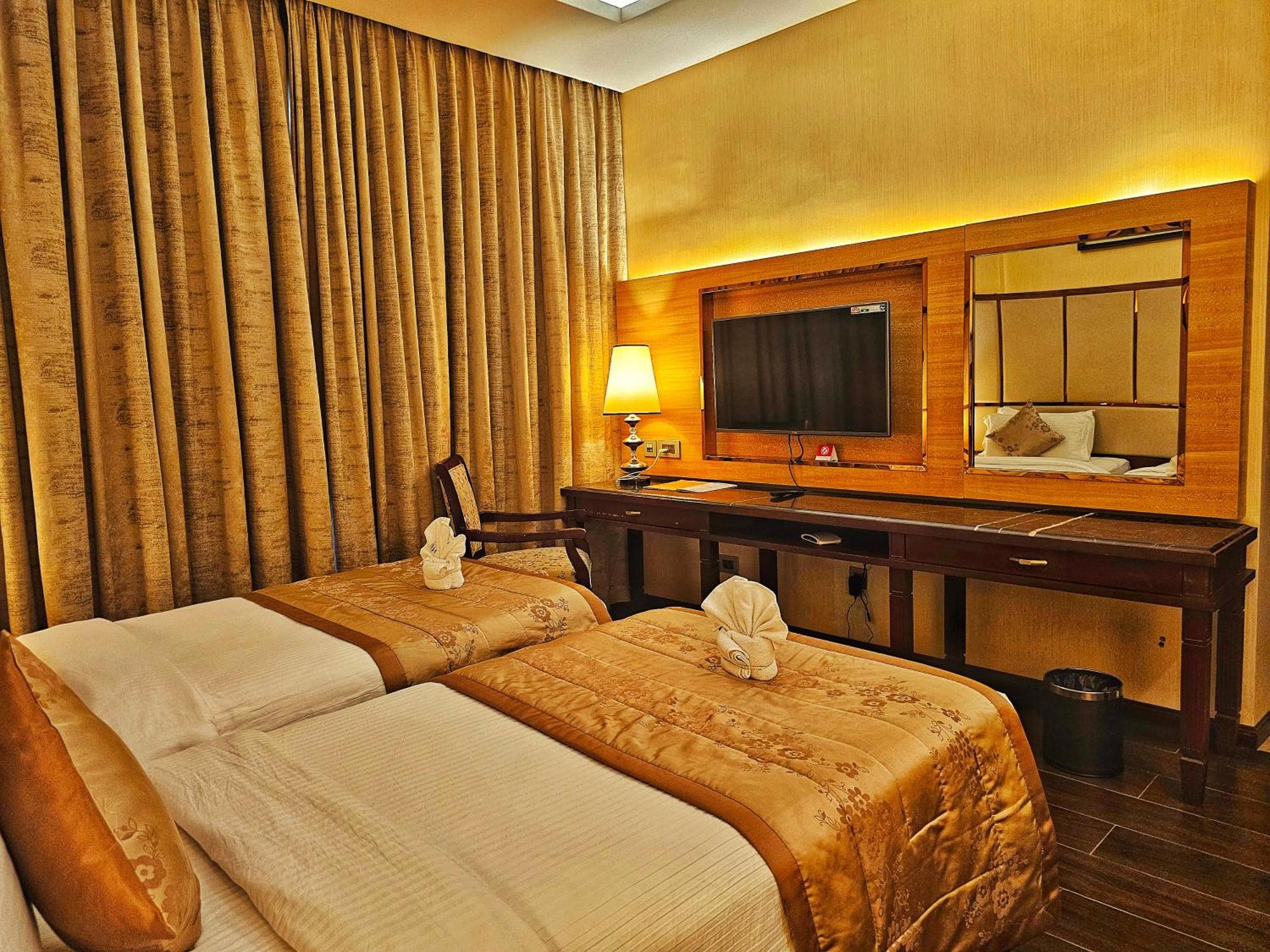 קונדפור Uva Meridian Bay Resort & Spa מראה חיצוני תמונה
